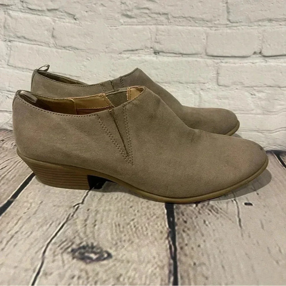 Gap Women’s Taupe Ankle Booties size 10 - Picture 6 of 6